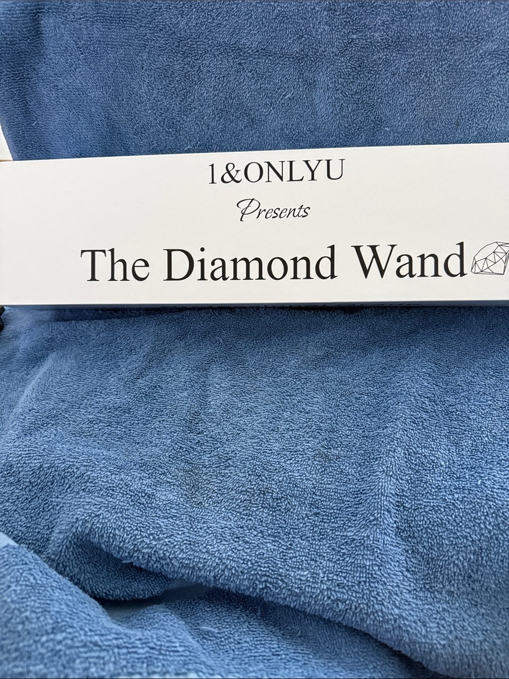 Only White 'The Diamond Wand' Professional Grade Box